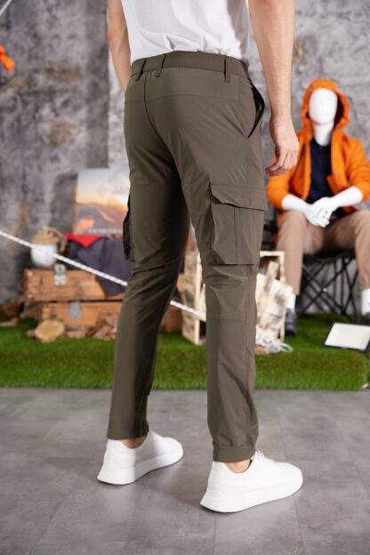 Sporty stylish cargo trousers - Image 3