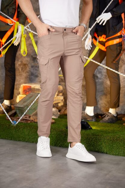 Sporty stylish cargo trousers - Image 2